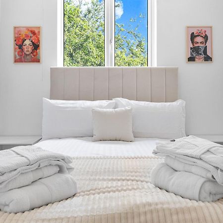 Апартаменты Stylish Flat Near Tower Bridge & London Bridge Экстерьер фото